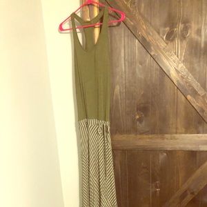 Athleta maxi dress size small